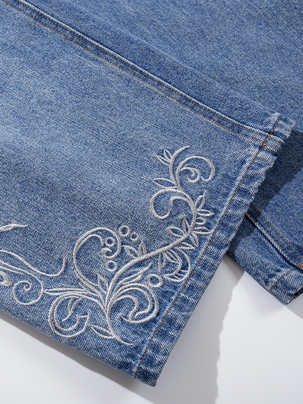 Scroll-Embroidered Baggy Jeans