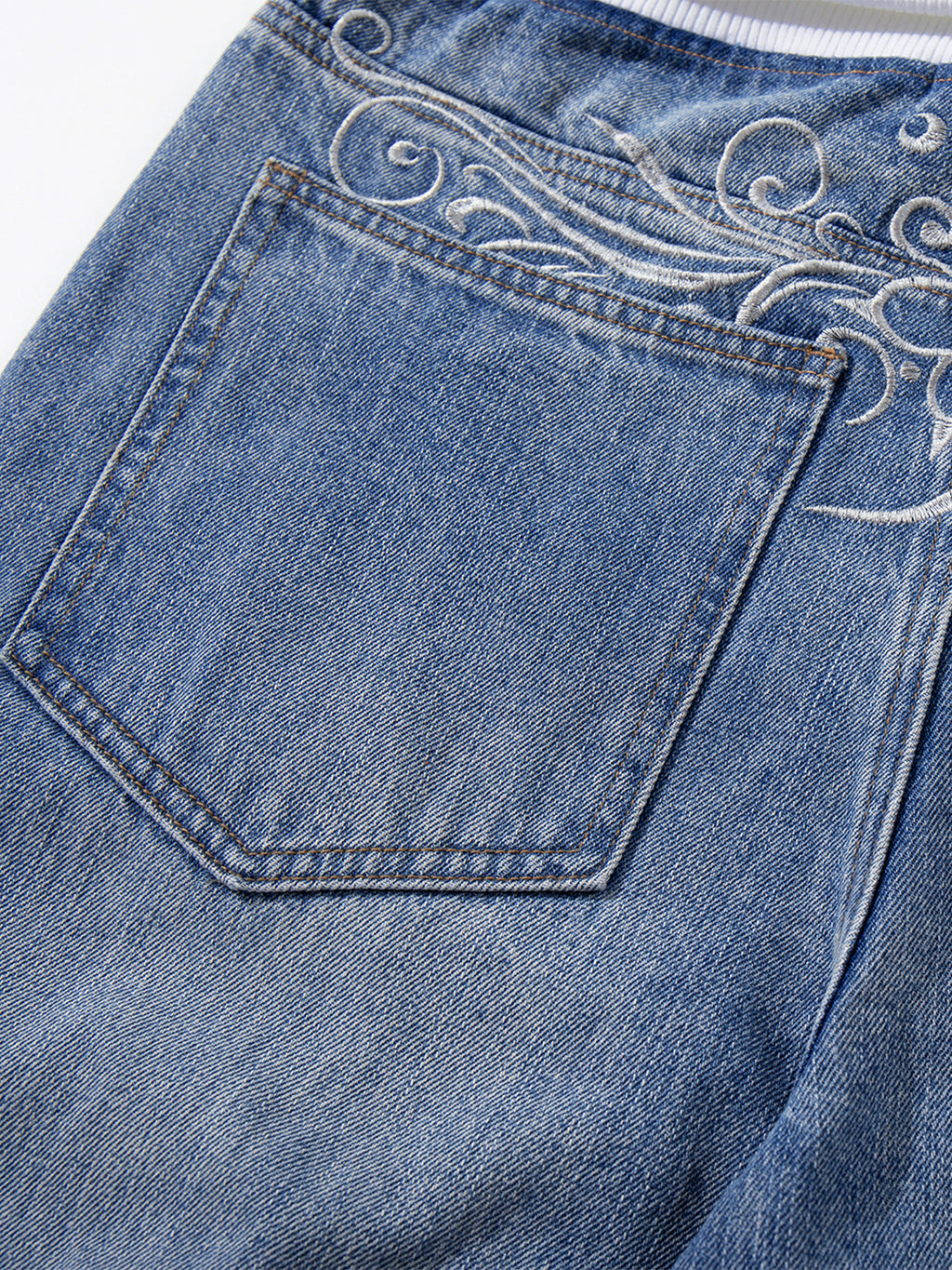 Scroll-Embroidered Baggy Jeans