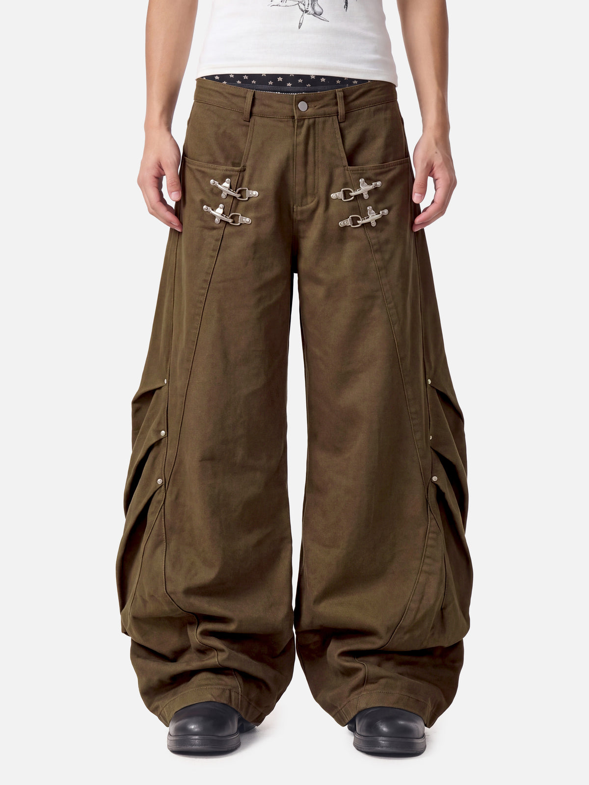 Hardware-Detail Draped Baggy Jeans